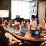 Dati Imperfetti e Caos Algoritmico: Il Marketing B2B si Interroga sul Futuro all’AWNY 2025