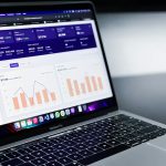 Strategie di crescita: l’espansione globale tra risorse minerarie e fashion retail